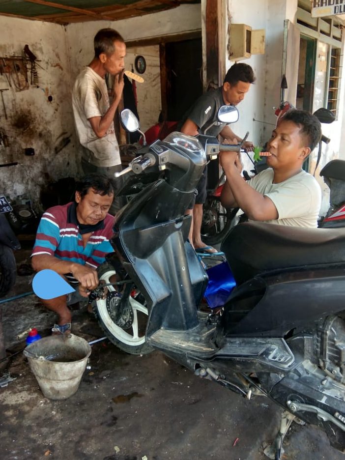 bengkel motor ameer