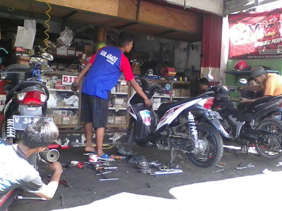 Bengkel motor 1 bengkel motor