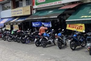 Castrol Bike Point - Sin Huat Motor ๆฐ็ผๆฉๅๅบ 5 Castrol Bike Point – Sin Huat Motor ๆฐ็ผๆฉๅๅบ