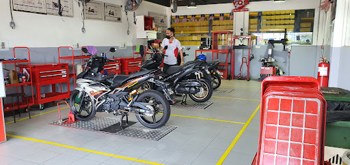 Henn Motors Brothers S/B (LIFESTYLE ZONE)