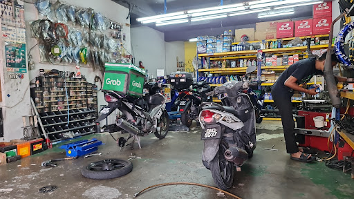 Pusat Servis Motorsikal SK Bangi Motor