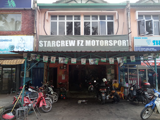 Castrol Bike Point - Starcrew FZ Motorsport