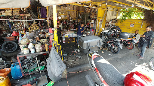 Pusat Servis Motosikal Izzlee Motor Enterprise