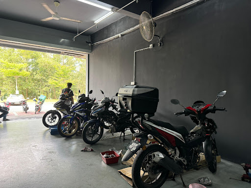SE Racing Empire