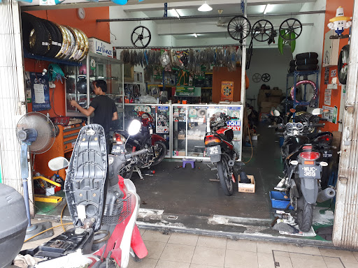 Fizi Motor Parts & Services (002218334-V)