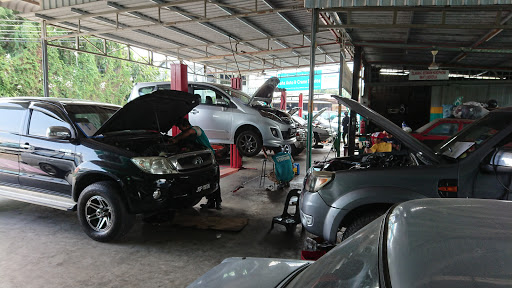 KEDAI MEMBAIKI KENDERAAN SAHA AUTO & CRANE SERVICE