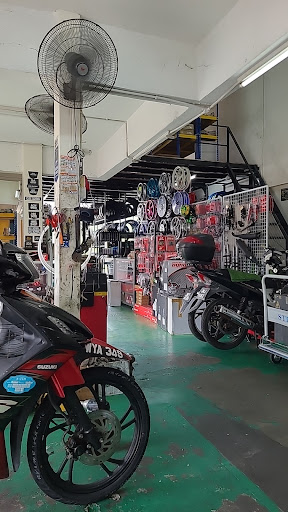 FAIRUZ'S TYRE @ TANAH TAMPOI. GUDANG TAYAR MOTOSIKAL JB (BENGKEL MOTOSIKAL)
