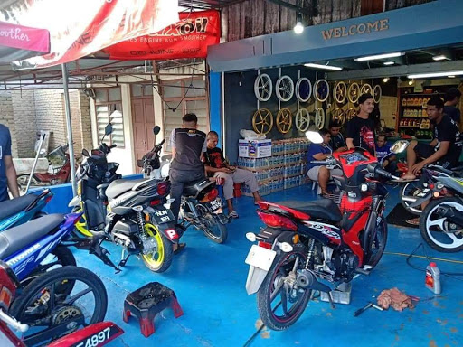 Bengkel Motor Sixteen