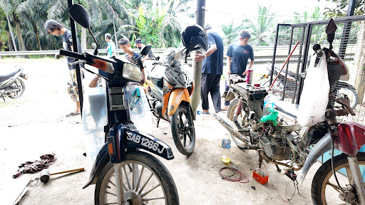 Bengkel Motor J Brother Kampung Sri Takun(Bagahak 2)