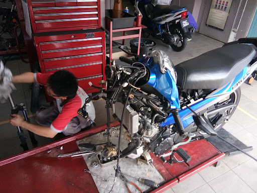 Castrol Bike Point - CSL BROTHERS - SOON SOON LEE LEE MOTOR SDN BHD