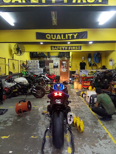 Moto Garage Moto Garage