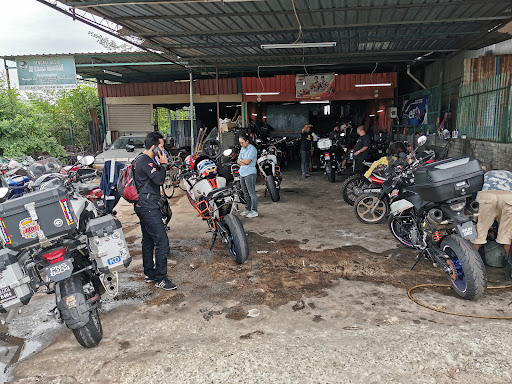 Art Chee Motor @ AC Motor Work Art Chee Motor @ AC Motor Work
