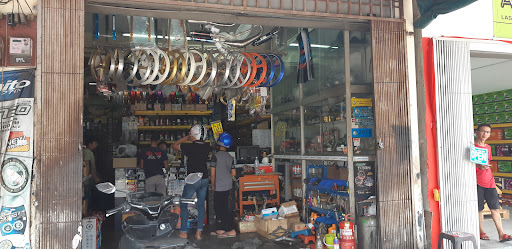 Castrol Bike Point - Perniagaan Yen Motor Sdn. Bhd. Castrol Bike Point - Perniagaan Yen Motor Sdn. Bhd.