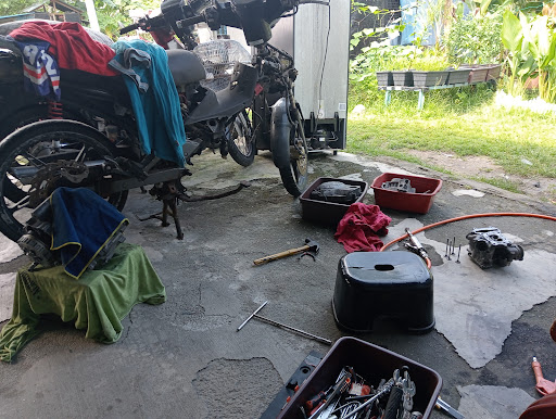 ZIMAR GARAGE Bengkel MOTORSIKAL baik pulih dan cat