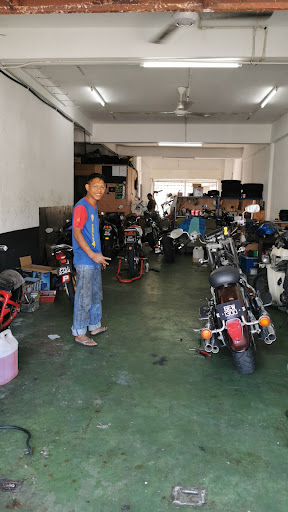 ZNA MOTORCYCLE GARAGE