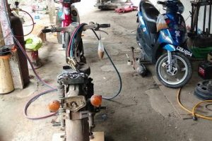 Haziq Bengkel motor janda baik