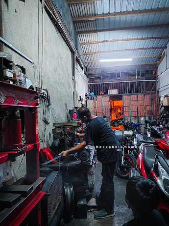 sjani motor kedai baiki motorsikal