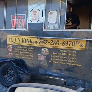 rj kichan motor enterprise